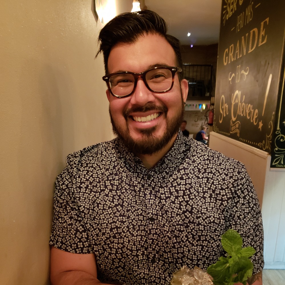 Meet your Posher, Josue